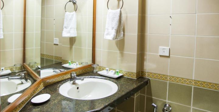 Comfort Inn President Near Ahmedabad Junction Station Exteriör bild